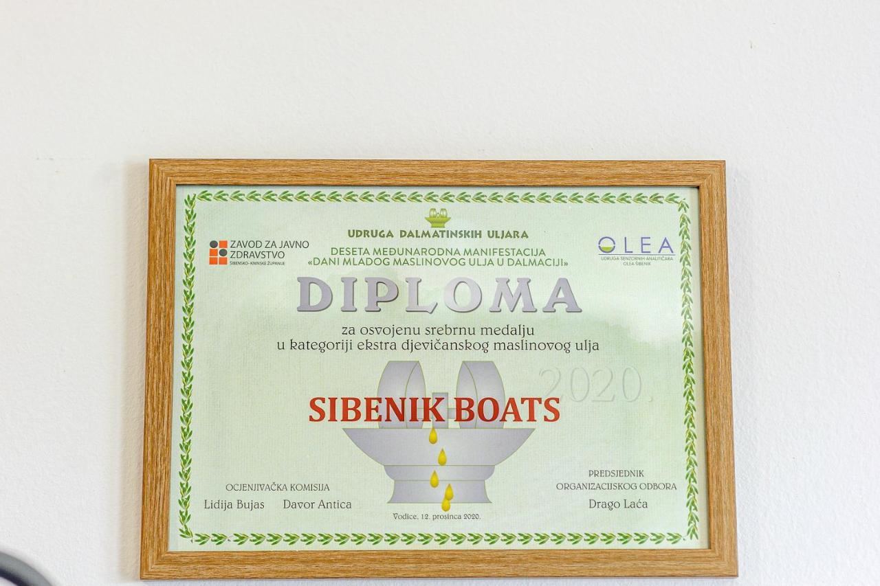 Sibenik Boats Apartamento Raslina Exterior foto
